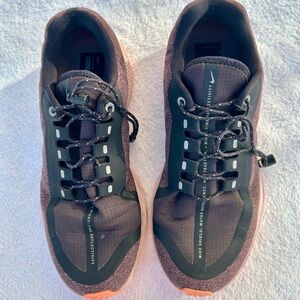 Nike Air Zoom Sneakers Shoes Winflo 5 Shield Water Resistant Sz.8